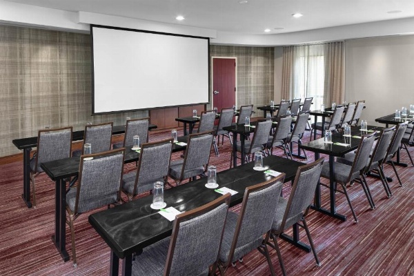 Courtyard by Marriott Bethlehem Lehigh Valley/I-78 image 24