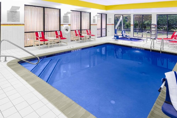 Courtyard by Marriott Bethlehem Lehigh Valley/I-78 image 27